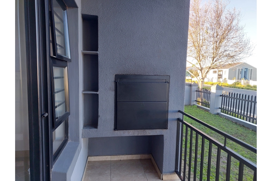 2 Bedroom Property for Sale in Burgundy Estate Western Cape